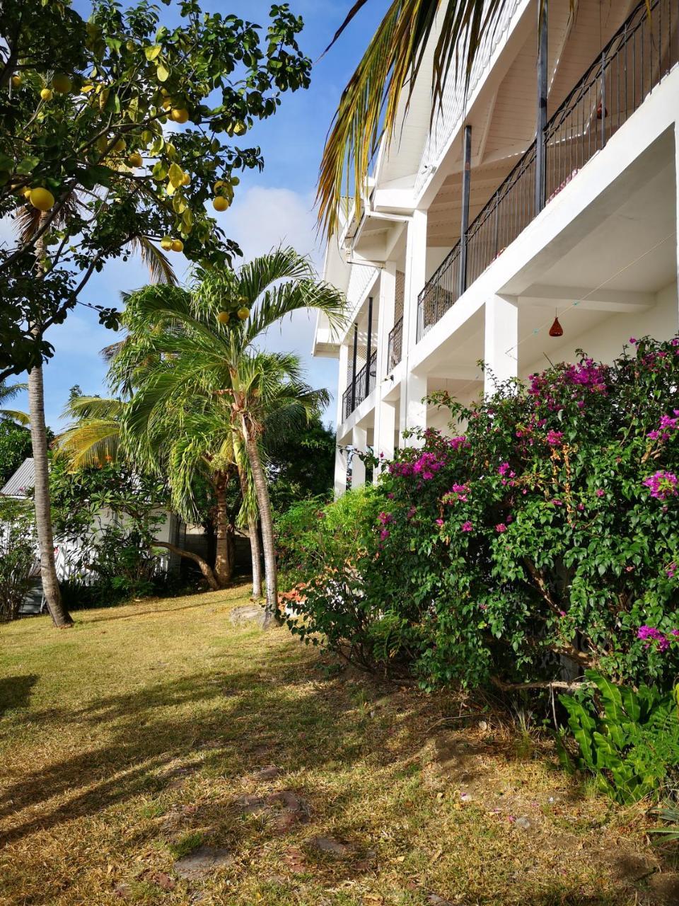 Green Roof Inn Hillsborough  Dış mekan fotoğraf
